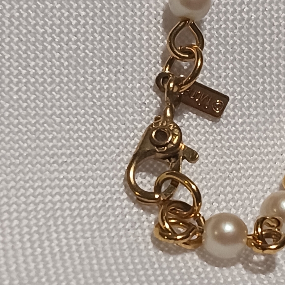 Monet Faux-Pearl Bracelet - Picture 3 of 5